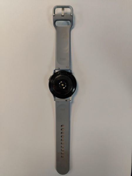Купить Samsung Galaxy Watch Active 2 (SM-R830) с СЗУ в Хабаровск за 1950 руб.
