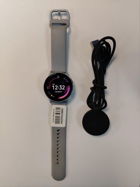 Купить Samsung Galaxy Watch Active 2 (SM-R830) с СЗУ в Хабаровск за 1950 руб.