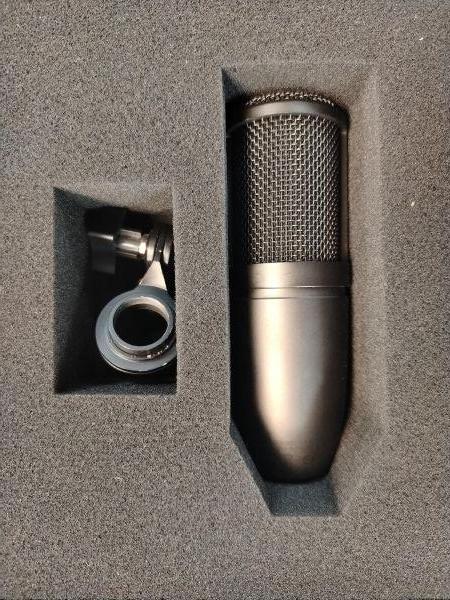 Купить AKG P120 в Хабаровск за 6800 руб.