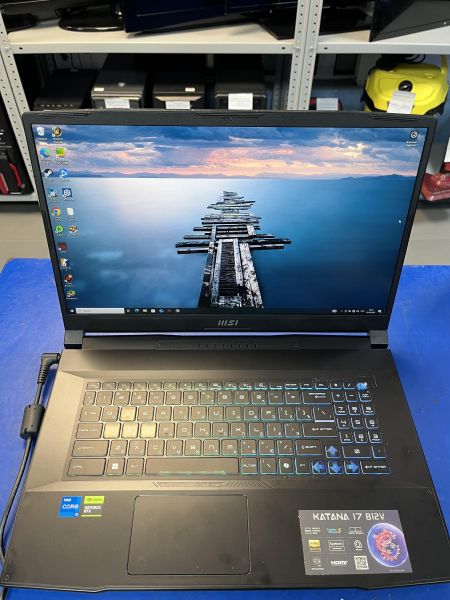 Купить MSI Katana 17 B12VEK-1446XRU в Хабаровск за 58750 руб.