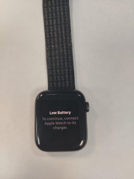 умные часы и браслеты Apple Watch SE 44mm (A2352) с СЗУ в Хабаровск