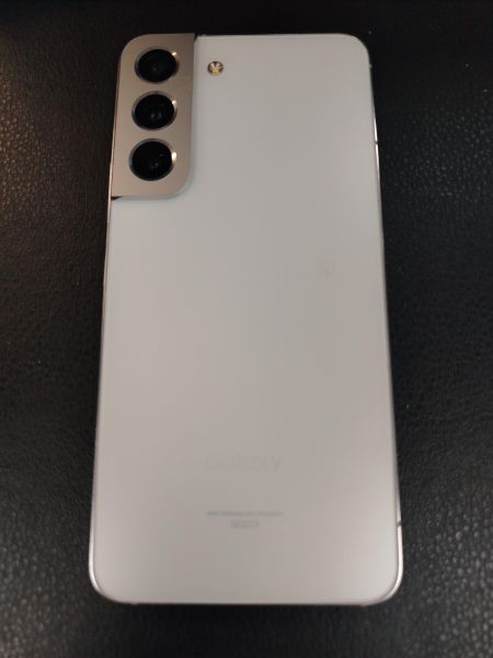 Купить Samsung Galaxy S22 8/256GB (S901J/SCG13) в Хабаровск за 22800 руб.