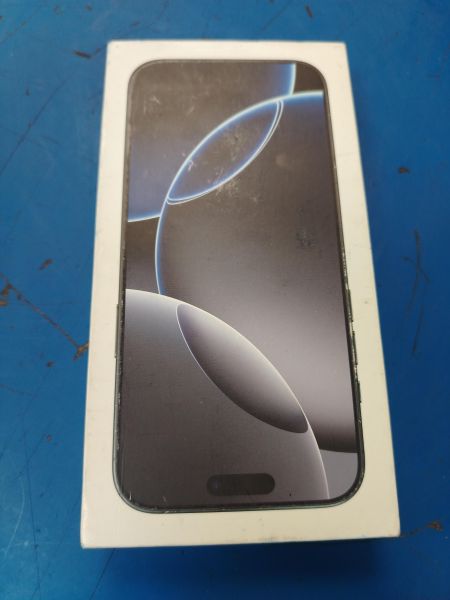 Купить Apple iPhone 16 Pro Max 1TB в Хабаровск за 103100 руб.