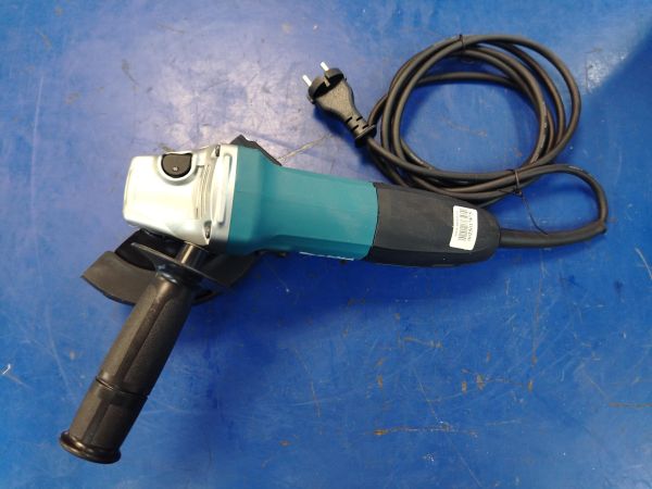 Купить Makita GA5030R в Хабаровск за 3400 руб.