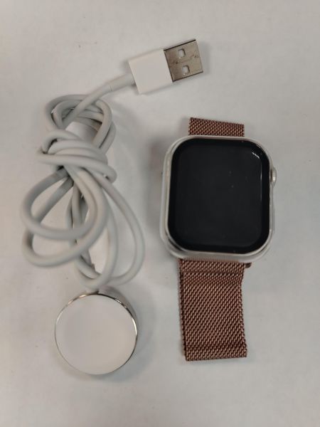 умные часы и браслеты Apple Watch Series 4 40mm (A1977) с СЗУ в Хабаровск