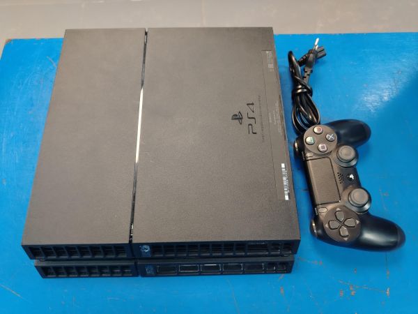 Купить Sony PlayStation 4 500GB (CUH-1208A) в Хабаровск за 14200 руб.