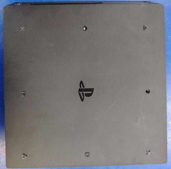 Купить Sony PlayStation 4 Pro 1TB (CUH-7015B) в Хабаровск за 17400 руб.