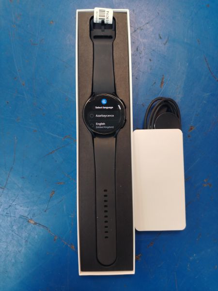 Купить Samsung Galaxy Watch 6 44mm (SM-R940) с СЗУ в Хабаровск за 8300 руб.