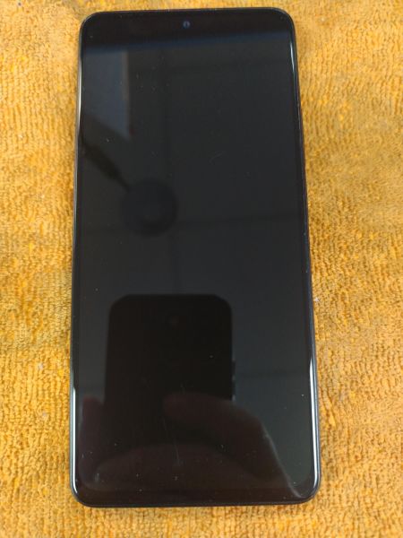 Купить Xiaomi Redmi Note 11 Pro+ 5G 6/128GB (21091116UG) Duos в Хабаровск за 7500 руб.