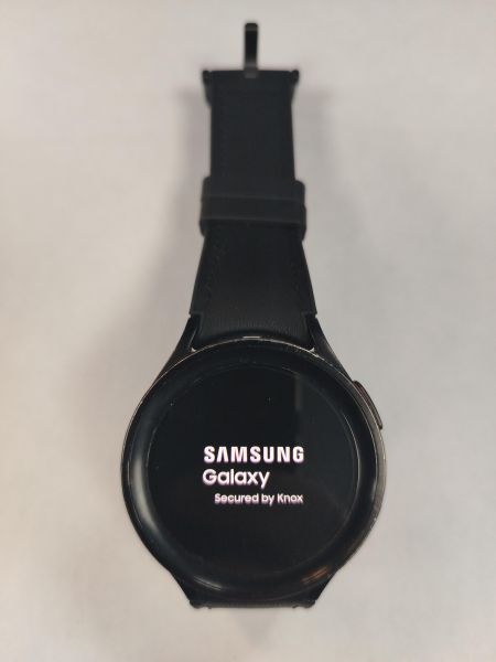 Купить Samsung Galaxy Watch 5 Pro (SM-R920) с СЗУ в Хабаровск за 6300 руб.