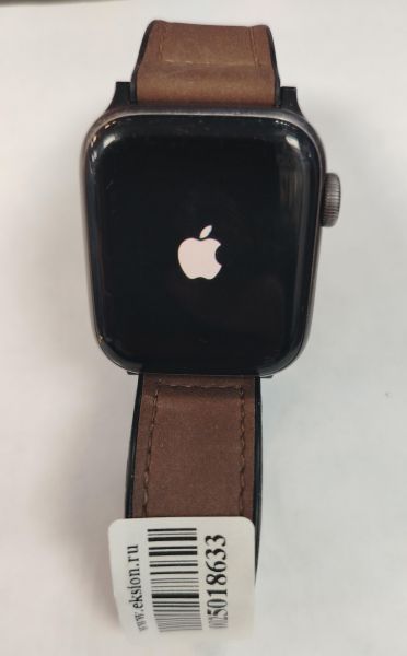 Купить Apple Watch SE 40mm (A2351) с СЗУ в Хабаровск за 4300 руб.