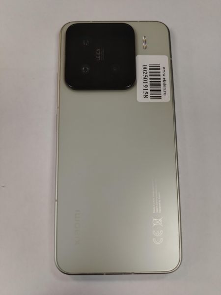 Купить Xiaomi 15 12/256GB (24129PN74G) Duos в Хабаровск за 37200 руб.