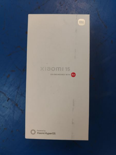Купить Xiaomi 15 12/256GB (24129PN74G) Duos в Хабаровск за 37200 руб.