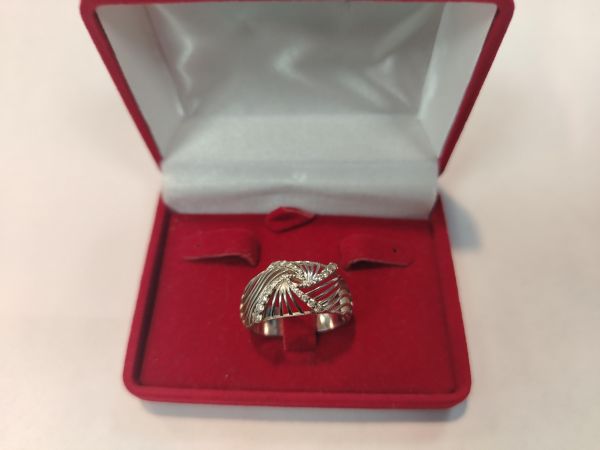 серебряное кольцо Кольцо серебро 925 4,90g, вес изделия 5.21g, размер 19 в Иркутск