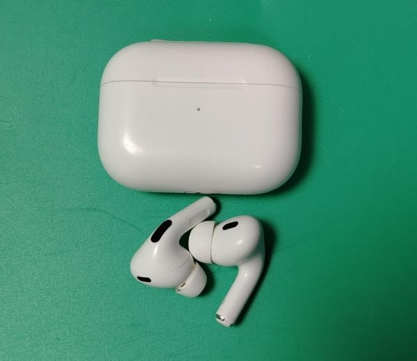 беспроводные наушники Apple AirPods Pro 2 (A2931, A2698, A2699) в Хабаровск