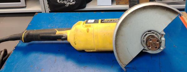 шлифмашина угловая сетевая STANLEY Fatmax KFFMEG841 в Хабаровск