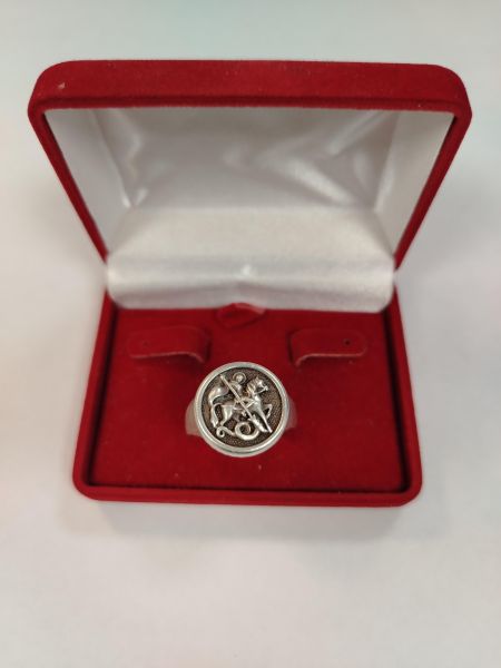 серебряное кольцо Кольцо серебро 925 7,64g, вес изделия 7.88g, размер 19 в Хабаровск