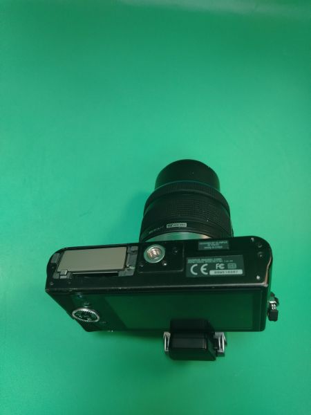 фотоаппарат Olympus PEN Mini E-PM1 kit с СЗУ в Хабаровск