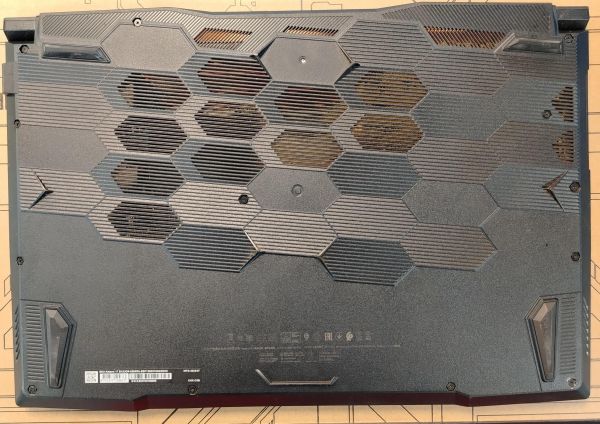 ноутбук MSI Katana 17 B12UCR-820XRU (SSD 512 GB + 256 GB) в Хабаровск
