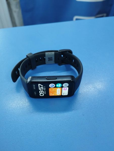 Купить Huawei Band 8 (ASK-B19) с СЗУ в Иркутск за 850 руб.