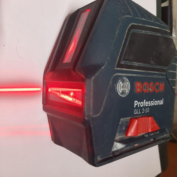 Купить Bosch GLL 2-10 в Иркутск за 3099 руб.