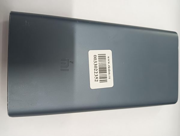 Купить Xiaomi Mi Power Bank 3 10000 (PLM13ZM) (10000 mAh) в Иркутск за 849 руб.