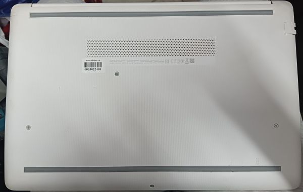 Купить HP 15-da0198ur 4AZ44EA (RAM 8GB) в Иркутск за 17499 руб.