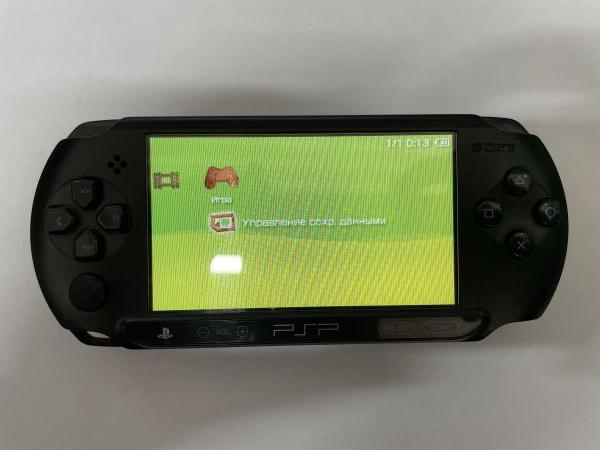 Купить Sony PlayStation Portable (PSP-E1008) с СЗУ в Иркутск за 5100 руб.