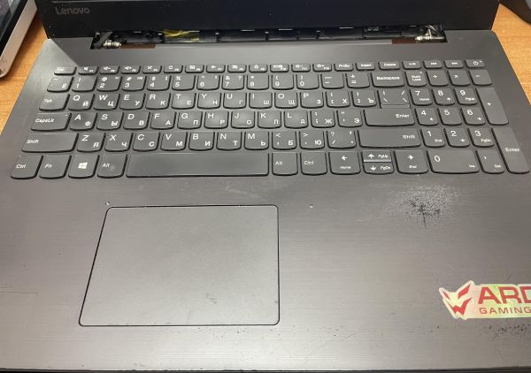Купить Lenovo 330-15IKB 81DC00NWRU (12/240GB) в Иркутск за 12100 руб.