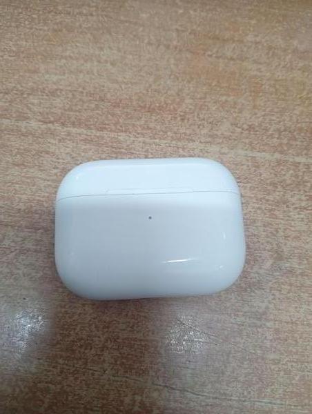 Купить Apple AirPods Pro 2 (как оригинал) (A2931, A2698, A2699, A3047, A3048, A3049) в Иркутск за 5000 руб.