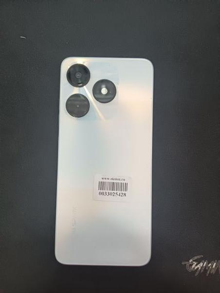 Купить TECNO Spark 10 8/128GB (KI5q) Duos в Иркутск за 5300 руб.
