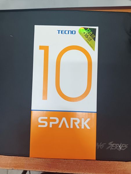 Купить TECNO Spark 10 8/128GB (KI5q) Duos в Иркутск за 5300 руб.