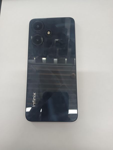 Купить Infinix Hot 30i 4/64GB (X669D) Duos в Иркутск за 4200 руб.