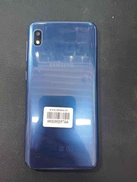 Купить Samsung Galaxy A10 2019 2/32GB (A105F) Duos в Иркутск за 2650 руб.