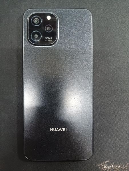 Купить Huawei Nova Y61 6/64GB (EVE-LX9N) Duos в Иркутск за 5250 руб.