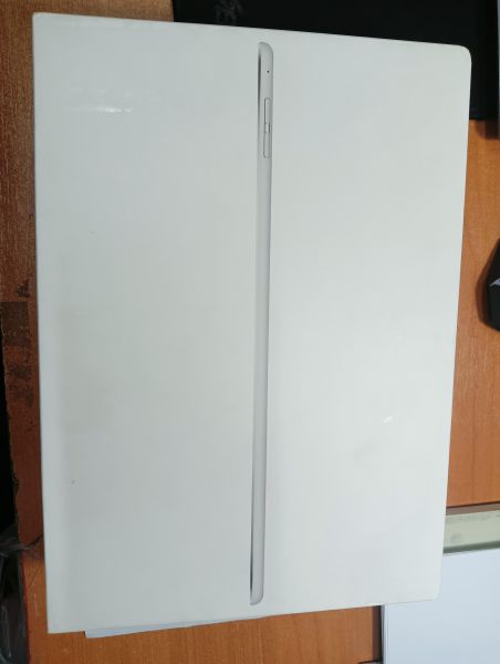Купить Apple iPad Air 2 2014 64GB (A1566) (без SIM) в Иркутск за 7800 руб.