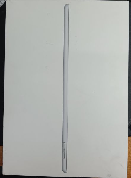Купить Apple iPad 8 2020 32GB (A2429 MYMM2RK/A) (с SIM) в Иркутск за 13400 руб.