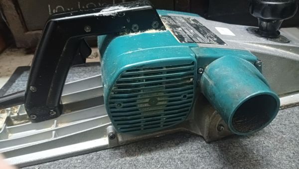 Купить Makita 1806B в Иркутск за 26000 руб.