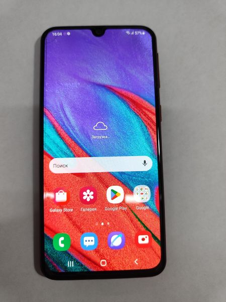 Купить Samsung Galaxy A40 2019 4/64GB (A405FM) Duos в Иркутск за 4100 руб.