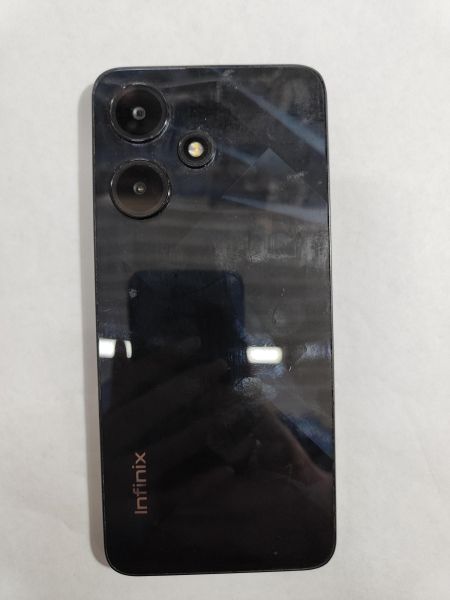 Купить Infinix Hot 30i 4/64GB (X669D) Duos в Иркутск за 3800 руб.