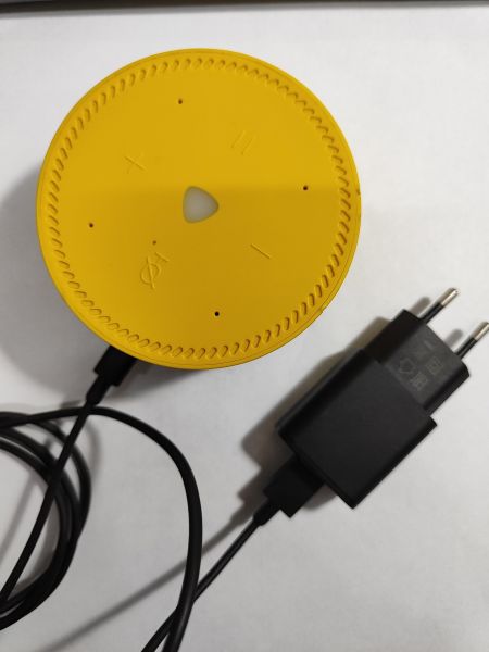 Купить Яндекс Станция Лайт (YNDX-00025) с СЗУ в Иркутск за 2400 руб.