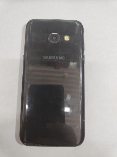 Купить Samsung Galaxy A3 2017 (A320F) Duos в Иркутск за 1600 руб.