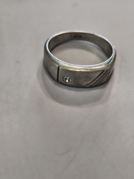 серебряное кольцо Кольцо серебро 925 3,55g, вес изделия 3.59g, размер 21 в Иркутск