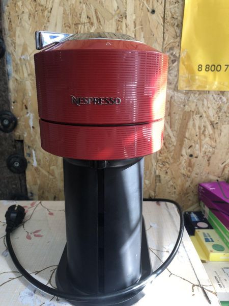 Купить Nespresso Vertuo Next GCV1 в Иркутск за 399 руб.