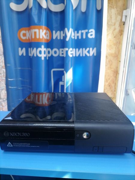 Купить Microsoft Xbox 360 E 250GB (1538) в Иркутск за 6899 руб.