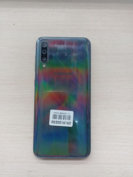Купить Samsung Galaxy A50 2019 4/64GB (A505FN) Duos в Иркутск за 4549 руб.
