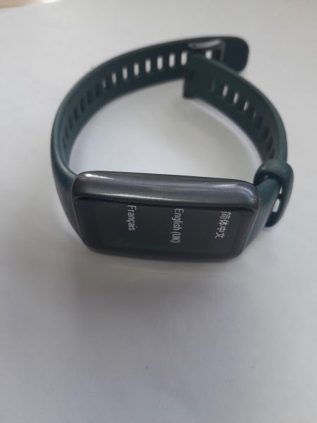 Купить Huawei Band 6 (FRA-B19) с СЗУ в Иркутск за 350 руб.