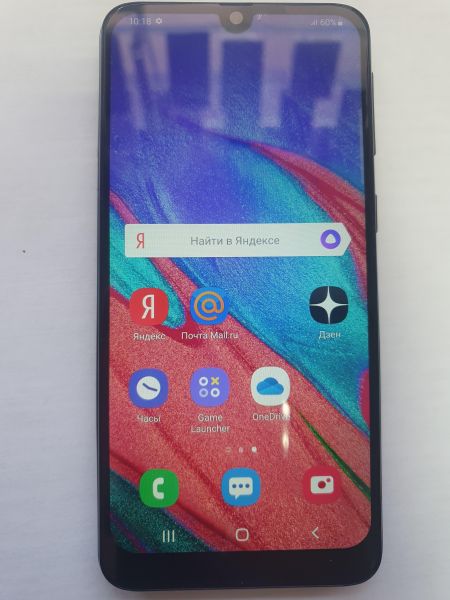 Купить Samsung Galaxy A40 2019 4/64GB (A405FM) Duos в Иркутск за 3900 руб.