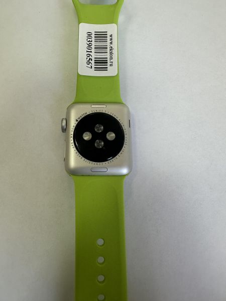 Купить Apple Watch Series 3 38mm (A1858) с СЗУ в Шелехов за 2000 руб.