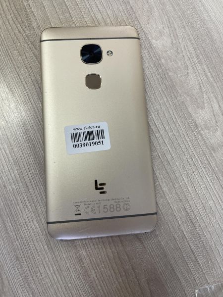 Купить LeEco Le 2 32GB (X527) Duos в Иркутск за 3099 руб.